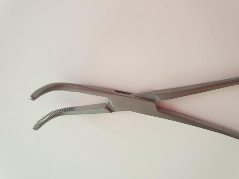 Forbici a grimagliera curva